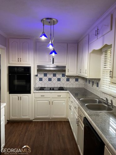 565 Maribee Dr, Tucker GA exterior