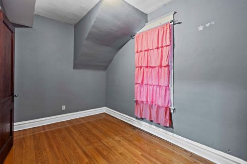 4346 Cermak Rd, Chicago IL 60623-2932 exterior