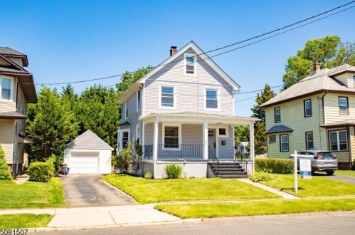 452 Front St, Green Brook NJ  08812-1212 exterior