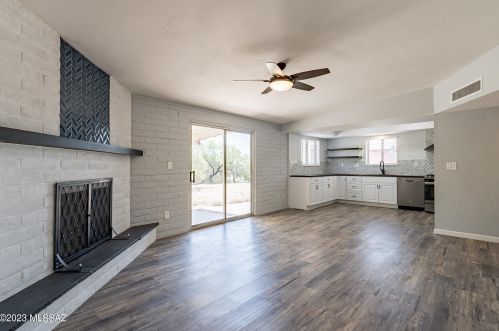 1959 Omar Dr, Tucson AZ  85704-1242 exterior