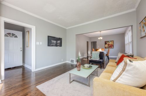 7813 Hermitage Ave, Chicago, IL 60620-4416