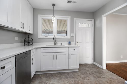 4724 81st St, Chicago IL 60652-2002 exterior