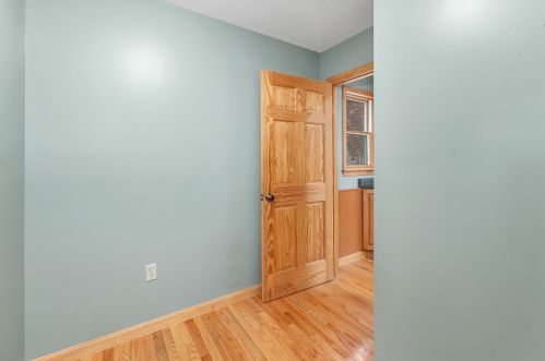 331 Queen St, Concord NH 03303-1118 exterior