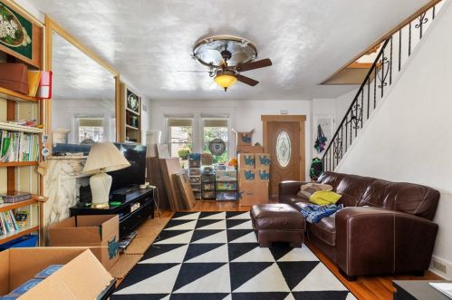 2221 Wightman St, Pittsburgh PA  15217-2065 exterior