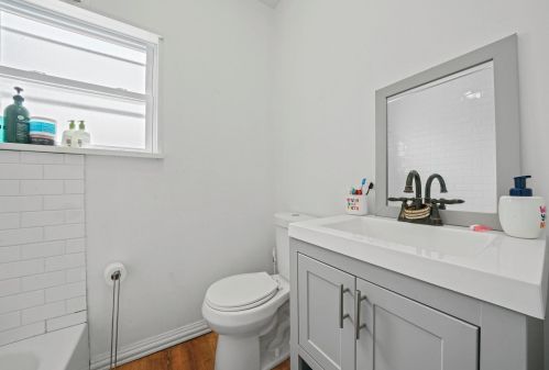 4856 Winchester Ave, Chicago IL 60609-4847 exterior