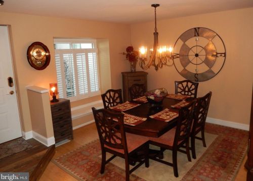 3 Oakmont Pl, Media PA 19063-2565 exterior