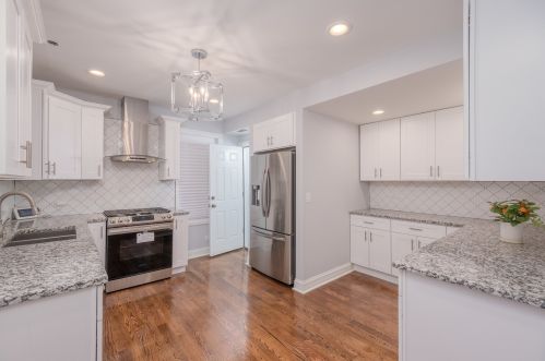 724 Long Ave, Chicago IL 60638-1731 exterior