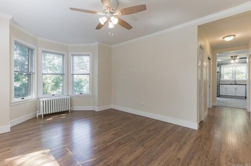 12 10th Ave, Mount Vernon NY 10550-4303 exterior