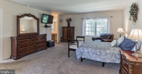 300 Ardmore Ave, Ardmore PA 19003-1012 exterior