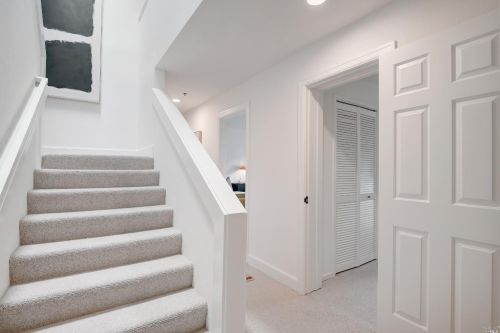 390 Lowell Ave, Mill Valley CA 94941-3846 exterior