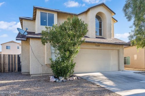 7209 Avenida Del Nopal, Tucson AZ  85746-7954 exterior