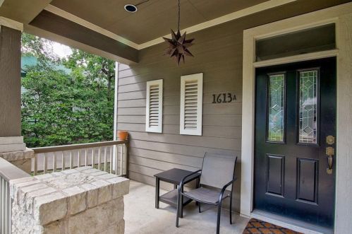 1613 12th St, Austin TX  78702-1121 exterior