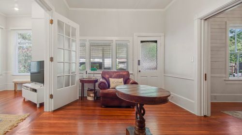 98 Live Oak Ave, Defuniak Springs FL  32435-2383 exterior