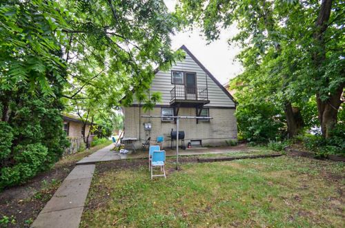 7706 Congress St, Milwaukee WI 53211-1422 exterior