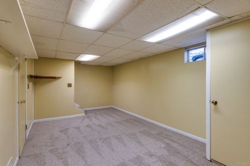 911 Gael Dr, Joliet IL 60435-2982 exterior