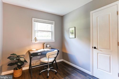 2325 Raleigh Dr, Lancaster PA 17601-2980 exterior