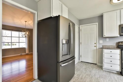 1108 Fernview Dr, Saint Louis MO 63141-6141 exterior