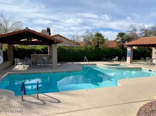 4061 Quiet Moon Dr, Tucson AZ  85718-3427 exterior