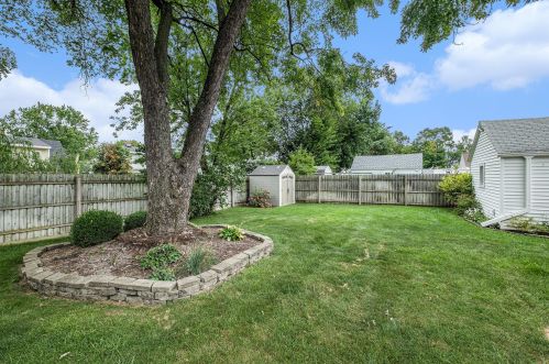 901 Cricklewood St, Wyoming MI exterior