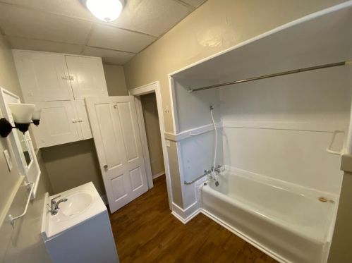 1253 3rd St, Meskegon MI  49441-2282 exterior