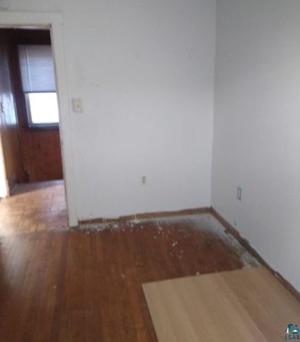 906 57th Ave, Duluth MN 55807-1363 exterior