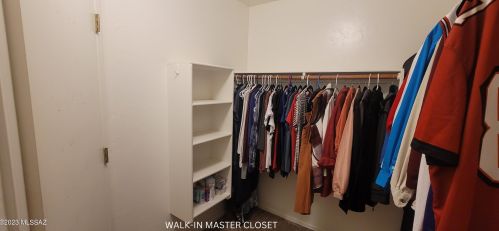 8948 Marci Lynne Way, Tucson AZ  85747-5624 exterior