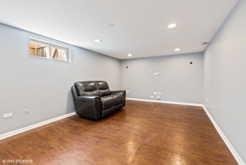 4815 Mulligan Ave, Chicago IL 60630-2921 exterior