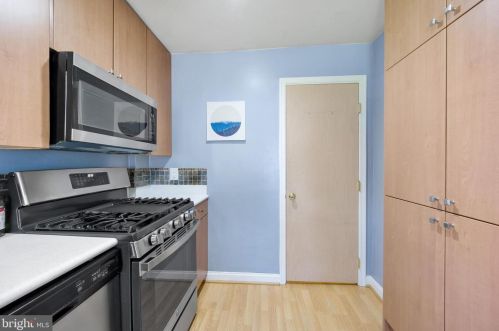 68 Elmwood Ave, Manor PA 19036-1927 exterior