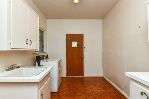 1678 Merton Rd, Atlanta GA 30306-3005 exterior