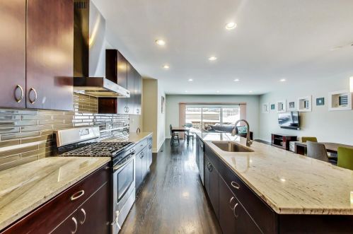 3131 Spaulding Ave, Chicago IL 60618-6804 exterior