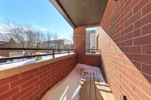 2505 Potomac Ave, Chicago IL 60622 exterior