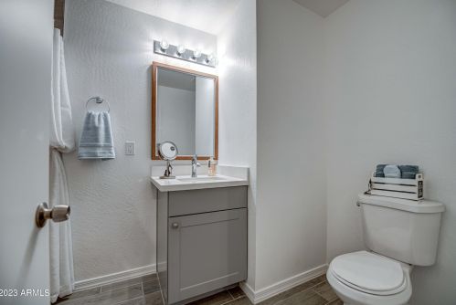 12616 20th Dr, Phoenix AZ  85029-2611 exterior