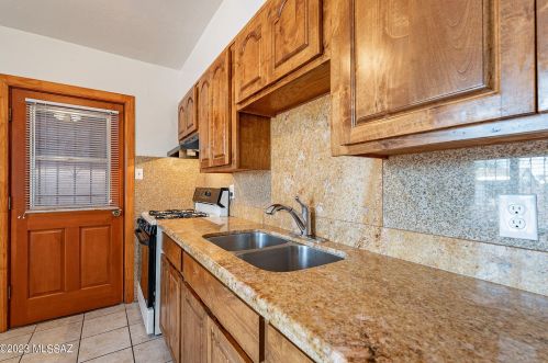 2419 23 St, Tucson AZ 85711-4916 exterior