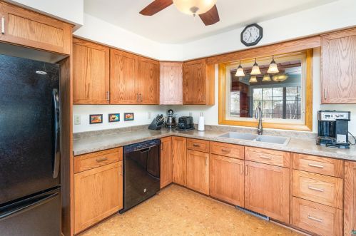 2331 24 St, Duluth MN 55811-3111 exterior