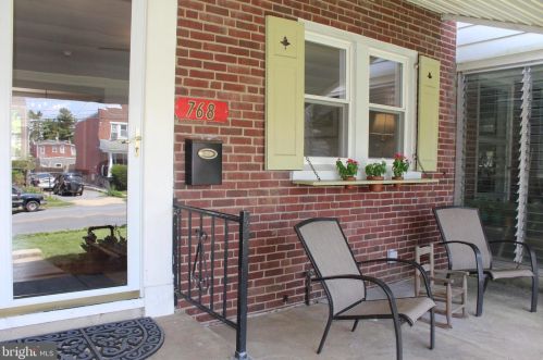 768 New Holland Ave, Lancaster, PA 17602-2137