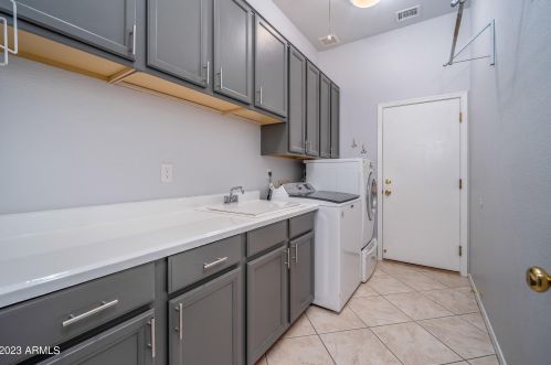 631 Edith Ct, Chandler AZ exterior