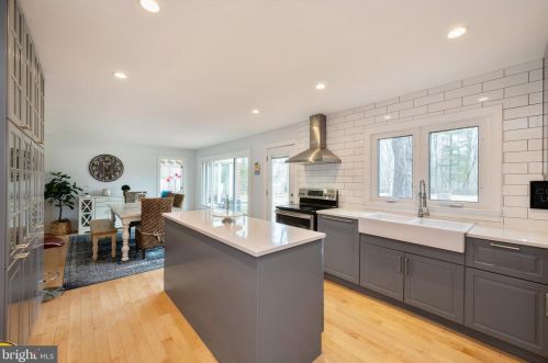 184 Carter Rd, Princeton NJ 08540-2103 exterior