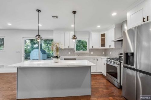 54 Passaic Ave, Hasbrouck Heights NJ 07604-2437 exterior