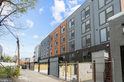 1028 Bladensburg Rd, Washington DC  20002-2923 exterior