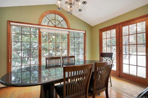 12 Belmar Ln, Commack NY 11725-1104 exterior