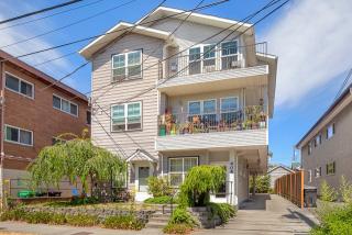 406 45th St, Seattle WA  98107-4435 exterior