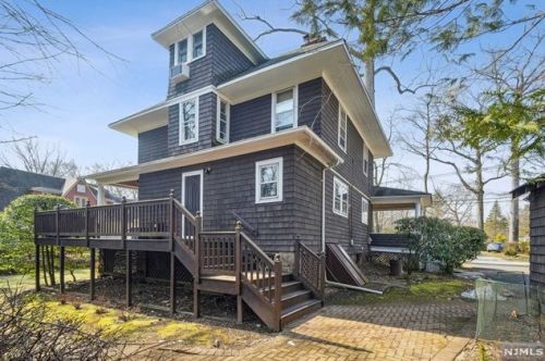 137 Haworth Dr, Haworth NJ 07641-1540 exterior