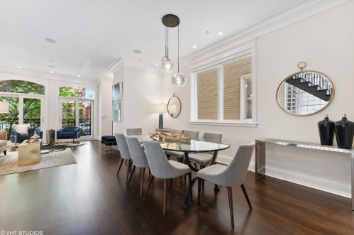 2514 Marshfield Ave, Chicago IL 60614-1907 exterior