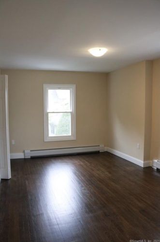 10 Artic St, Greenwich CT 06830-6245 exterior