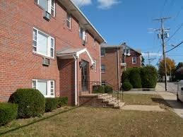 787 Admiral St, Providence RI  02908-1350 exterior