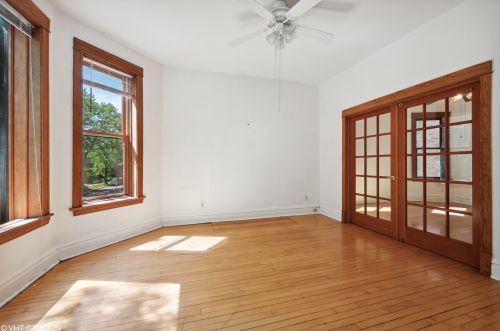 2726 Troy St, Chicago IL 60655-2320 exterior