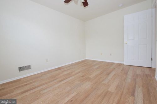 362 Bowler Ct, Piscataway NJ 08854-6649 exterior