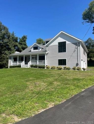 6 Singing Woods Ct, Norwalk, CT 06850-1223