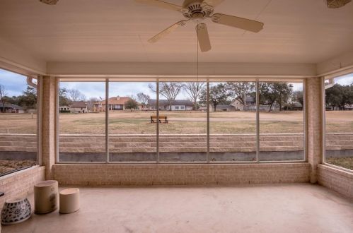 110 18 St, Huntsville TX 77340-4370 exterior