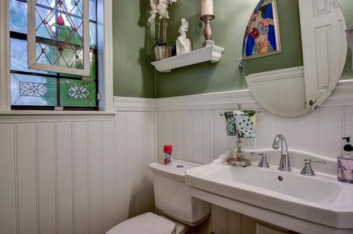 2115 Fore Dr, Tampa FL 33612-5006 exterior